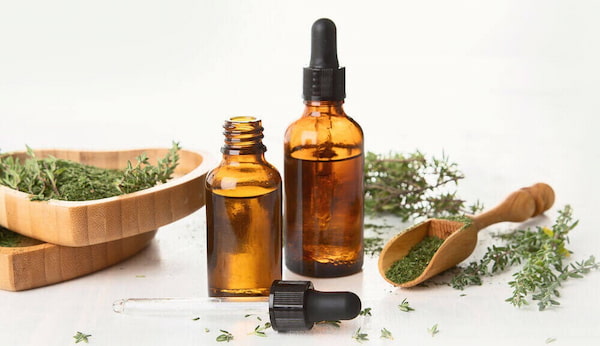 تصویر 5 از قیمت اسانس آویشن شیرازی با کیفیت ارزان + خرید عمده